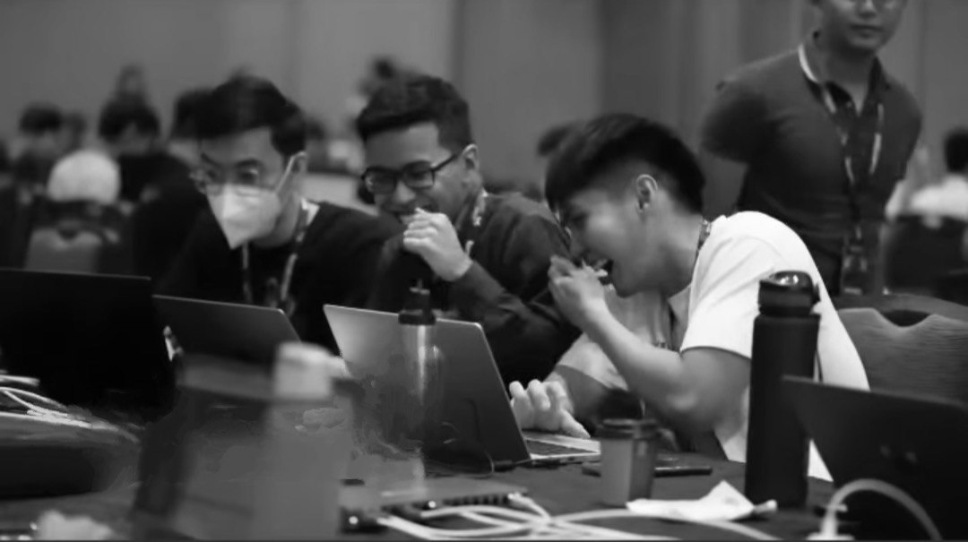 Me and my teammates at the BrainHack CDDC 2023 CTF Finals