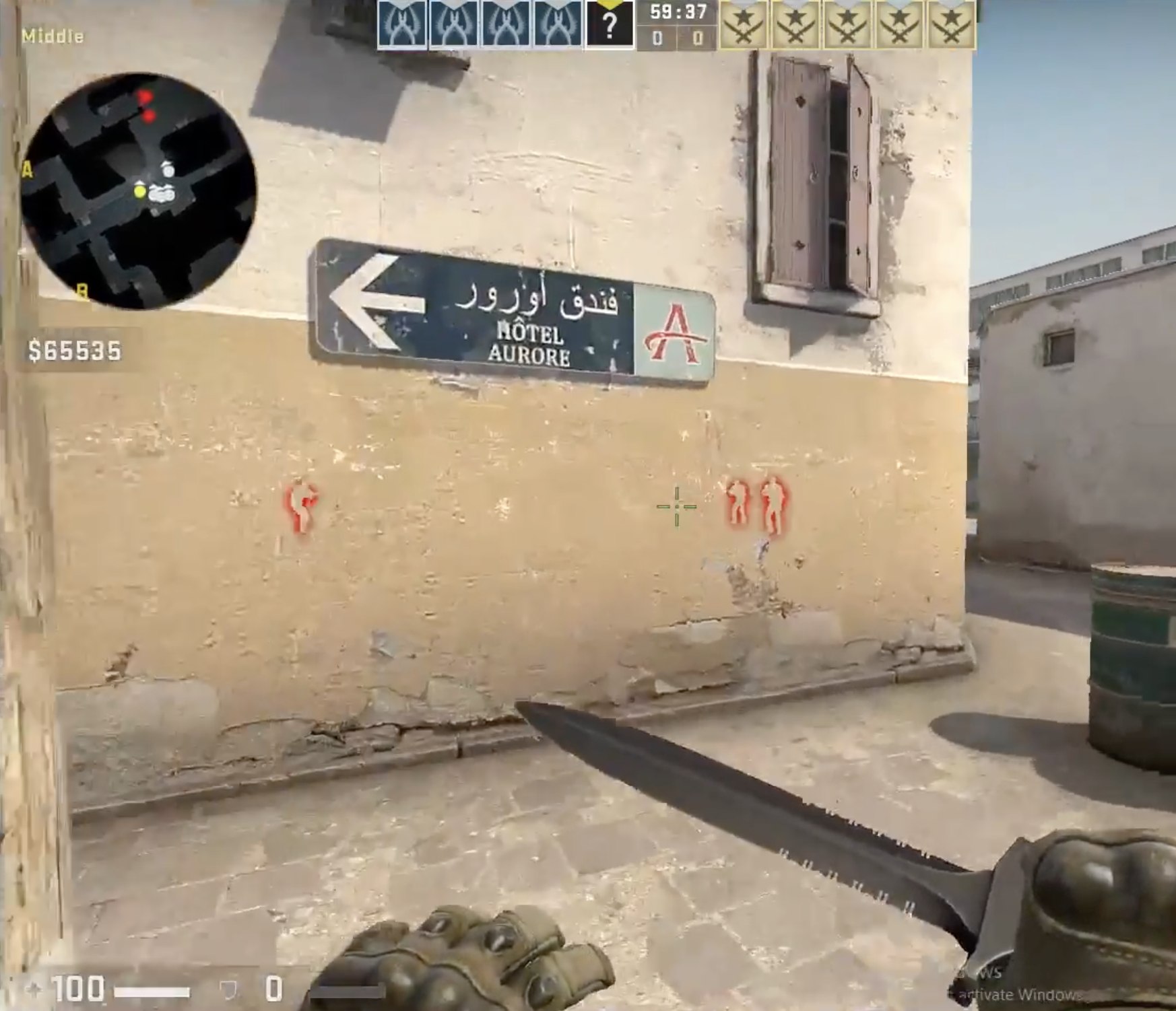 CS:GO offline lab screenshot showing red glow silhouettes visible through a wall near Middle